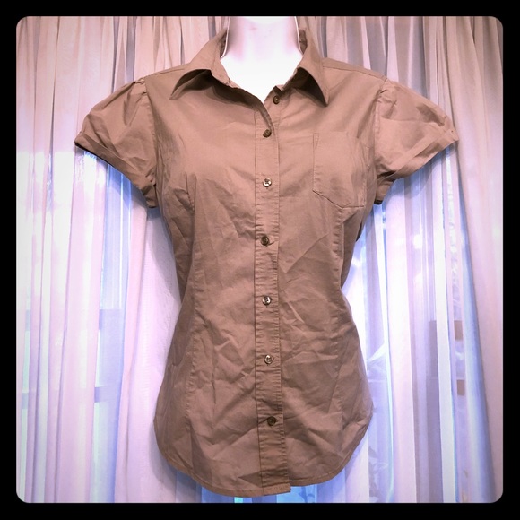 NY & Company tan short sleeve button down shirt - Picture 1 of 3